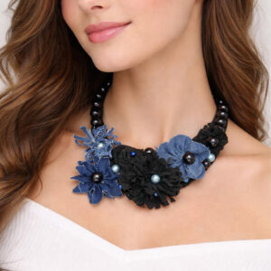 Colier floral din blugi si perle Vonda 80A